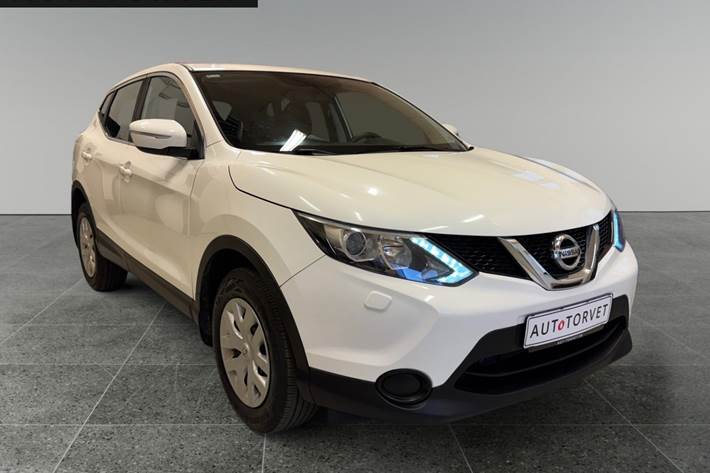 Hvid Nissan Qashqai fra 2014