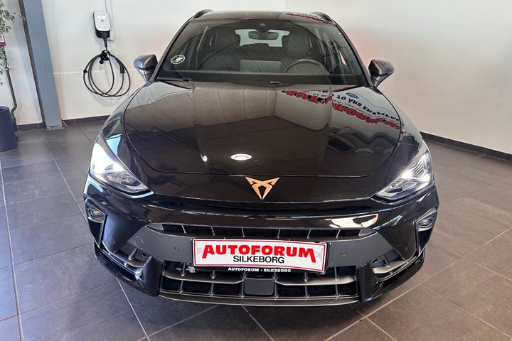 Sort Cupra Leon fra 2025