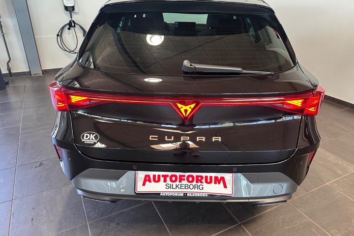 Sort Cupra Leon fra 2025