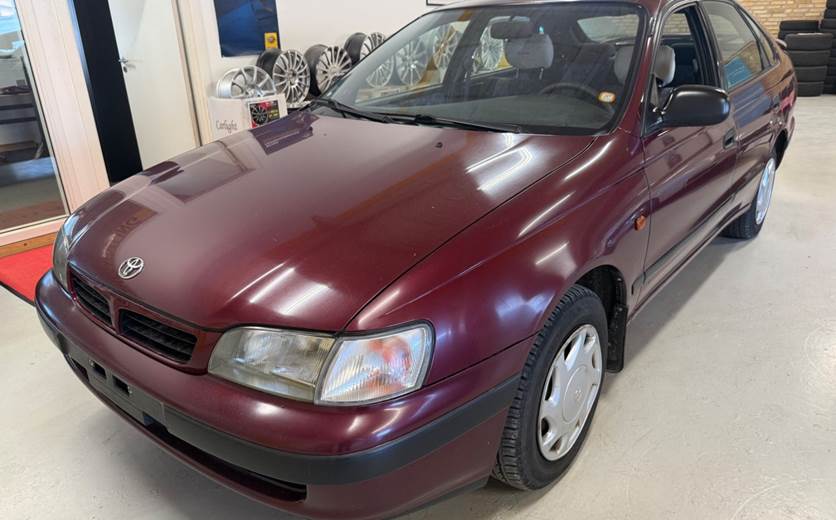 Toyota Carina E 1,6 XLi