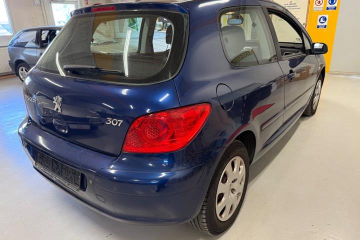 Blå Peugeot 307 fra 2006