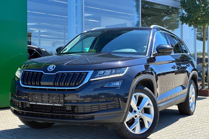 Sort Skoda Kodiaq fra 2021 set udefra
