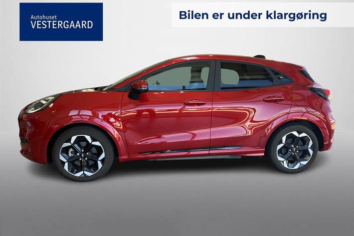 Rød Ford Puma fra 2025