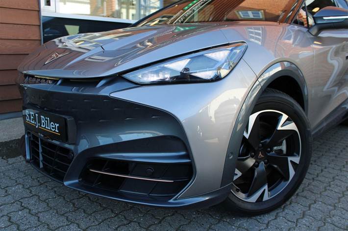 Orange Cupra Tavascan fra 2024