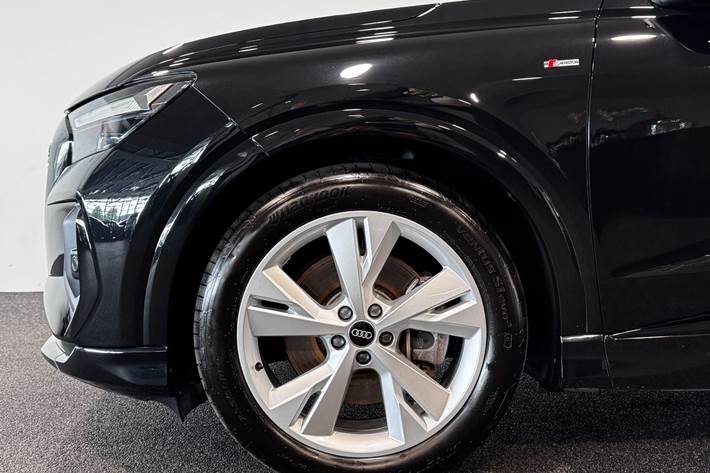 Sort Audi Q4 e-tron fra 2022