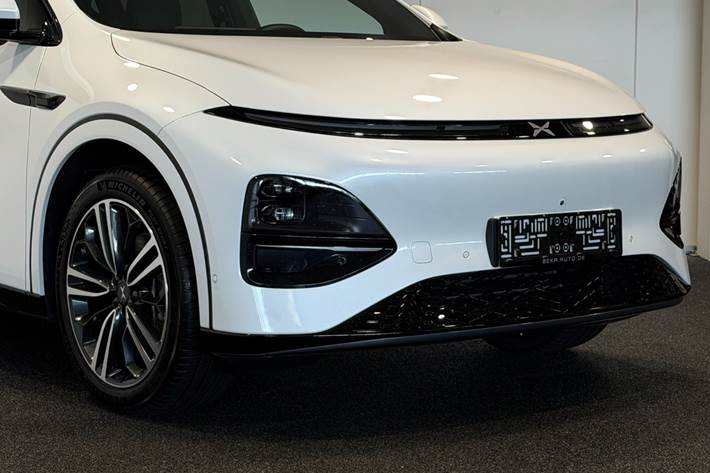 Hvid Xpeng G6 fra 2025