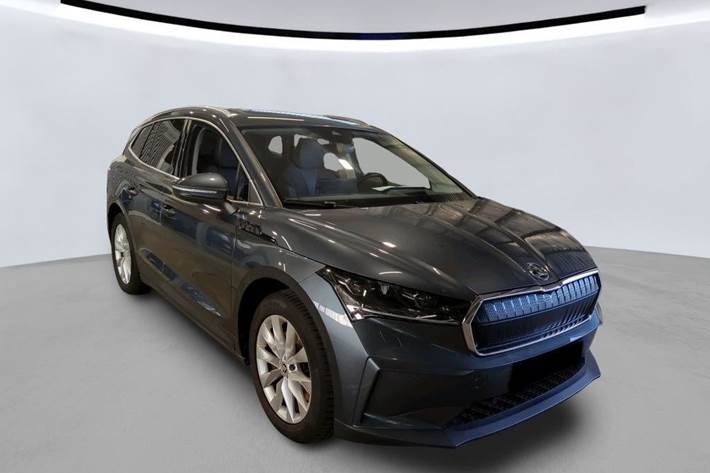 Grå Skoda Enyaq fra 2022