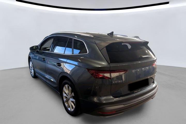 Grå Skoda Enyaq fra 2022