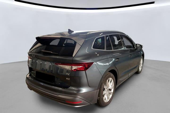 Grå Skoda Enyaq fra 2022