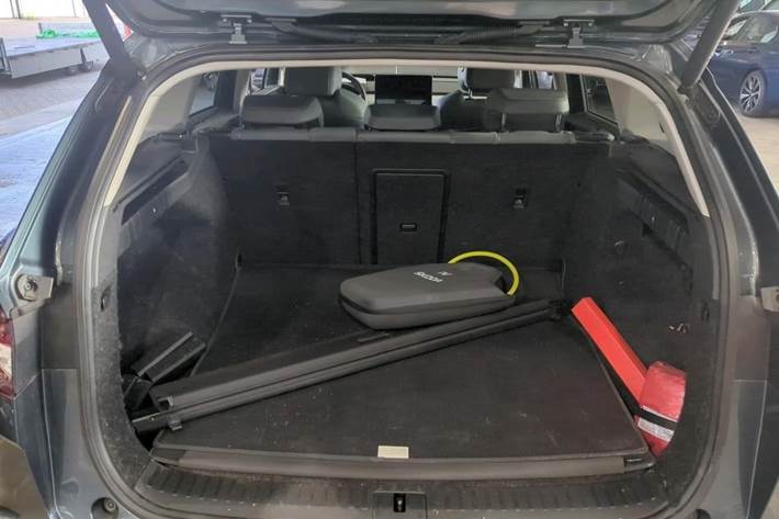 Grå Skoda Enyaq fra 2022