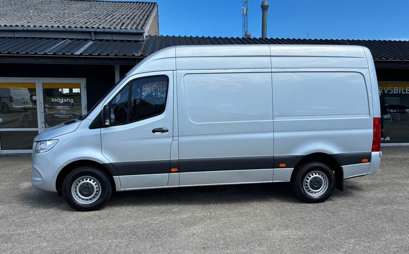 Mercedes Sprinter 317 2,0 CDi A2 Kassevogn aut. RWD