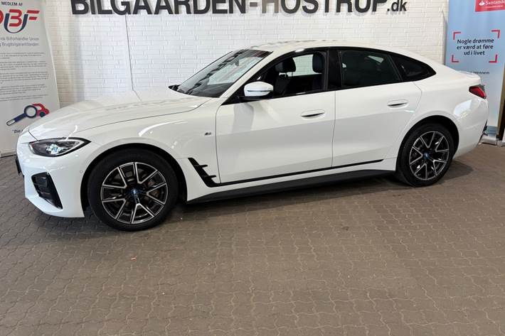Hvid BMW i4 fra 2022