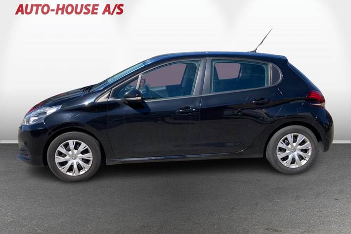 Sort Peugeot 208 fra 2015