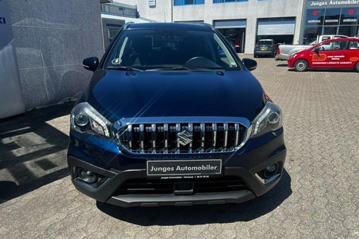 Blå Suzuki S-Cross fra 2020