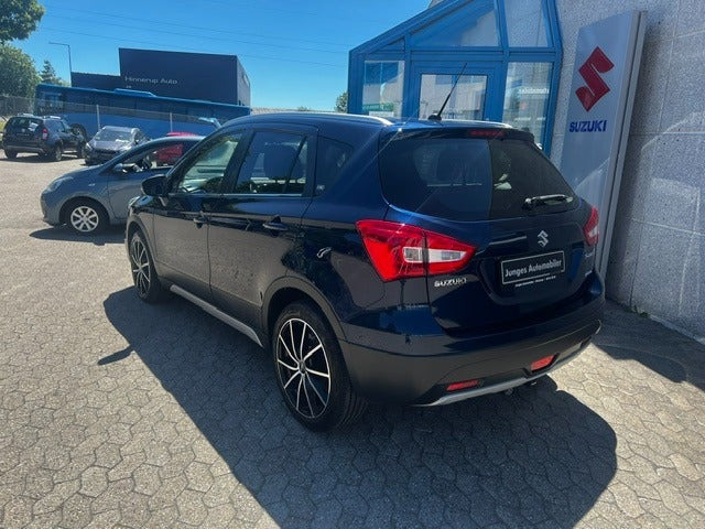 Blå Suzuki S-Cross fra 2020