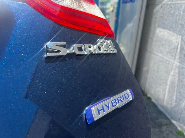Blå Suzuki S-Cross fra 2020