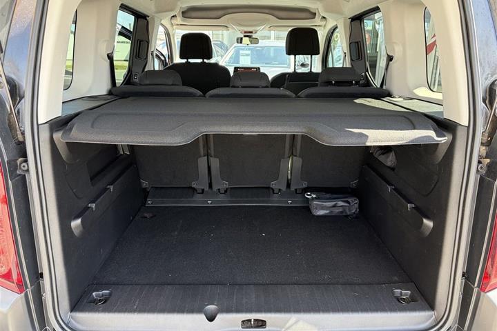 Sort Citroën Berlingo fra 2019