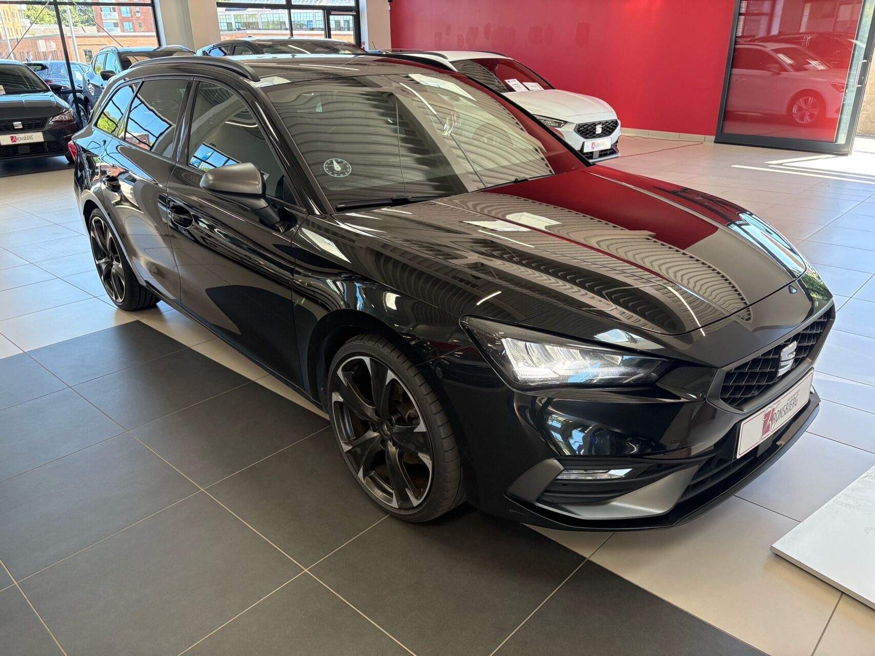 Sort Seat Leon fra 2021
