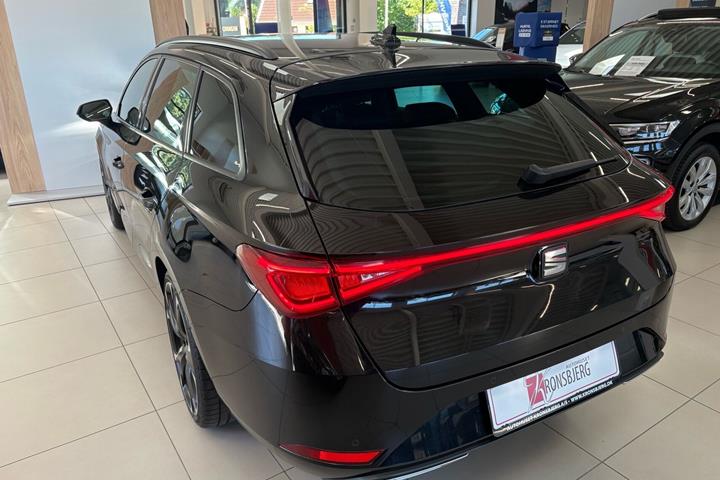 Sort Seat Leon fra 2021