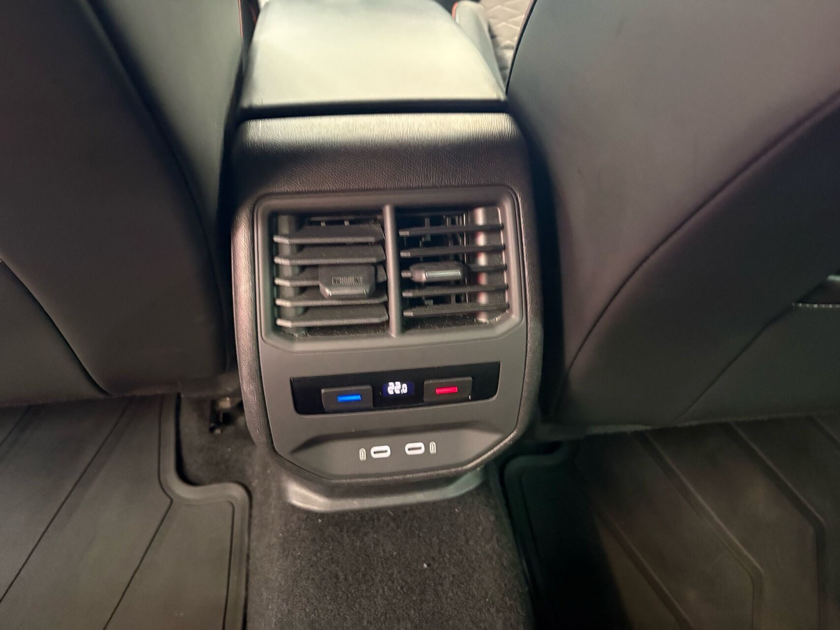 Sort Seat Leon fra 2021