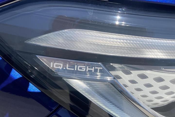 Blå VW ID.4 fra 2023