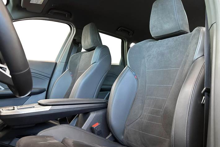 Sort BMW iX1 fra 2025