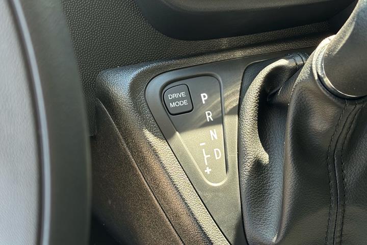 Grå Fiat Ducato fra 2026