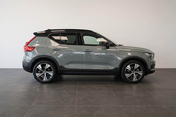 Grøn Volvo XC40 fra 2022