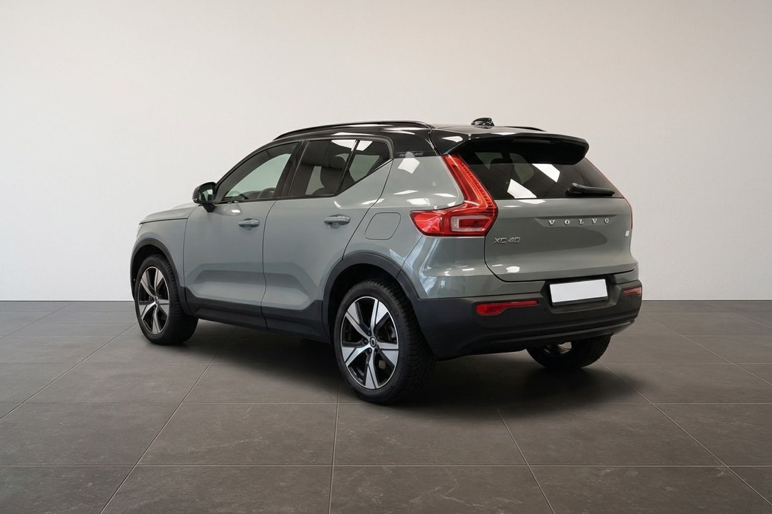 Grøn Volvo XC40 fra 2022