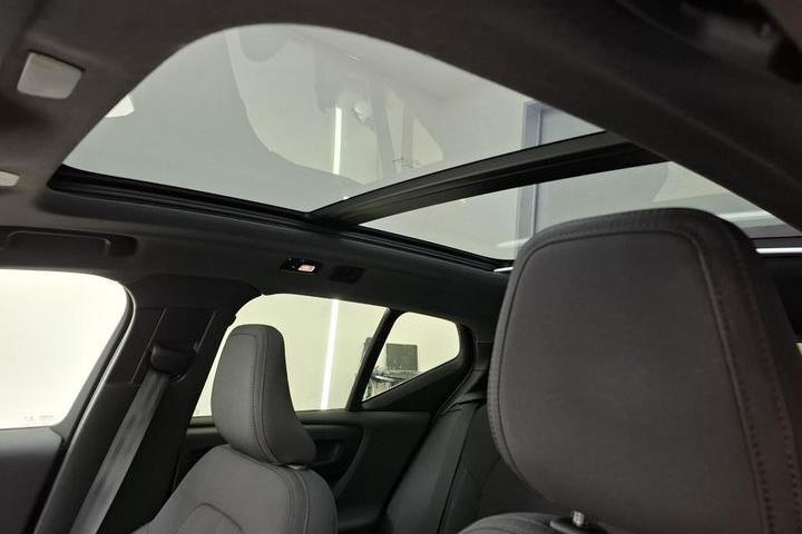 Grøn Volvo XC40 fra 2022