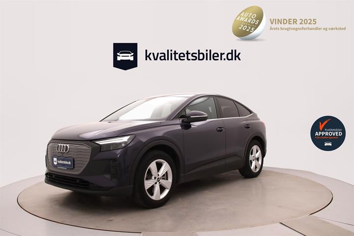 Lilla Audi Q4 fra 2023 set udefra
