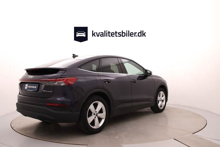 Lilla Audi Q4 fra 2023