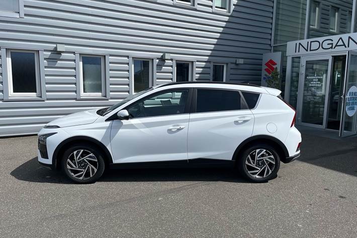 Hvid Hyundai Bayon fra 2025