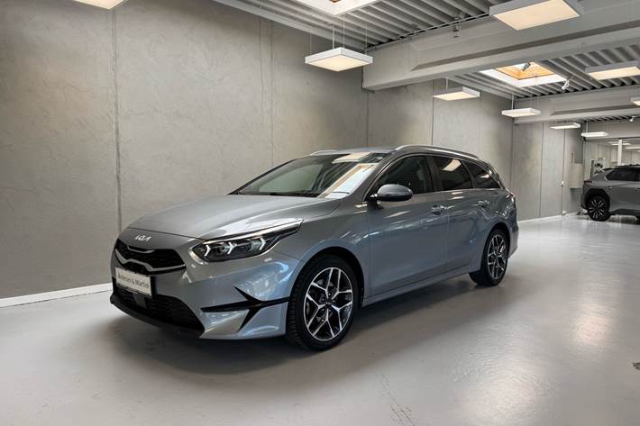Sølv Kia Ceed fra 2022