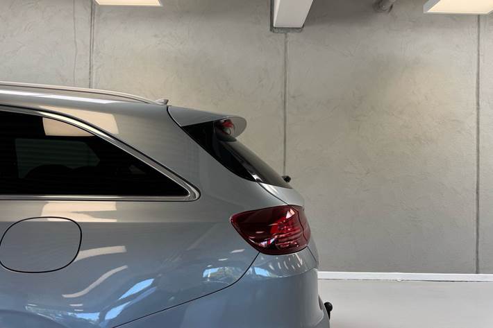 Sølv Kia Ceed fra 2022