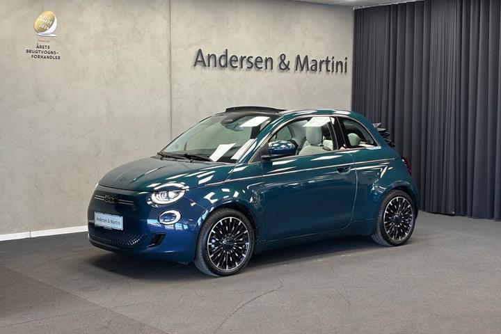 Grøn Fiat 500e fra 2023
