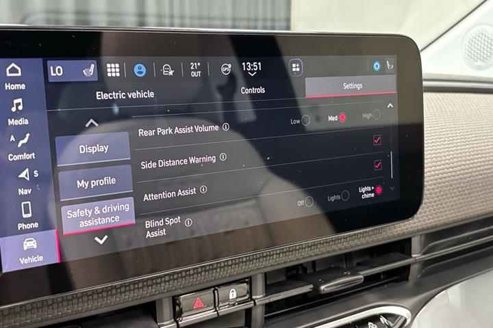 Grøn Fiat 500e fra 2023