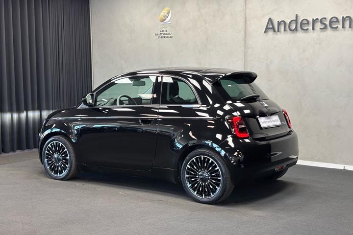 Sort Fiat 500e fra 2023