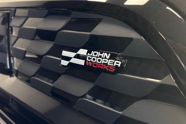 Sort Mini Countryman fra 2025