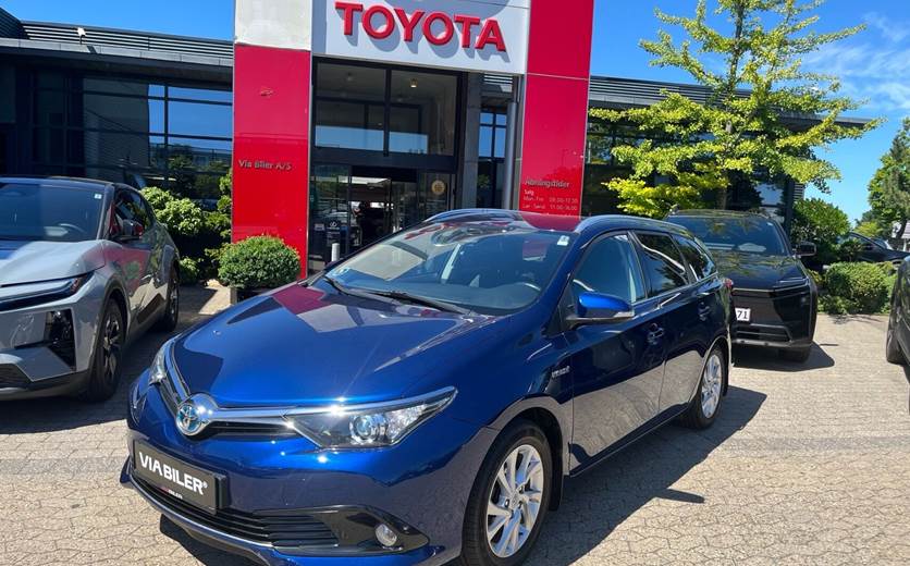 Toyota Auris 1,8 Touring Sports Hybrid H2 Comfort 136HK Stc Aut.