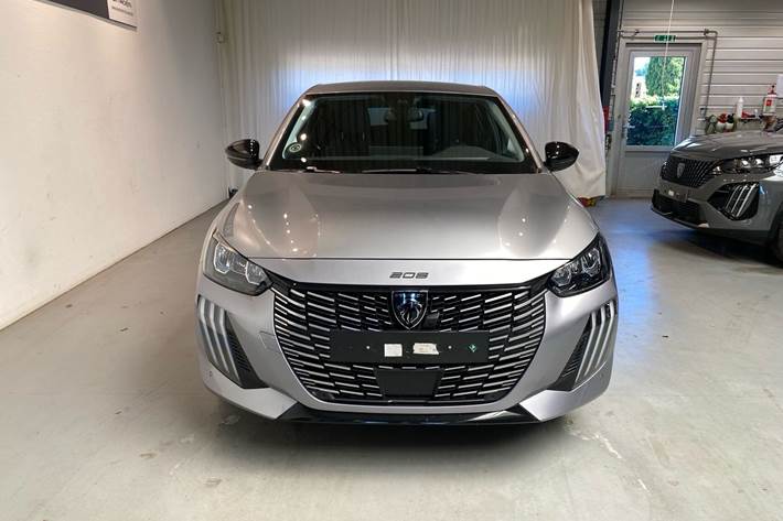 Grå Peugeot 208 fra 2024