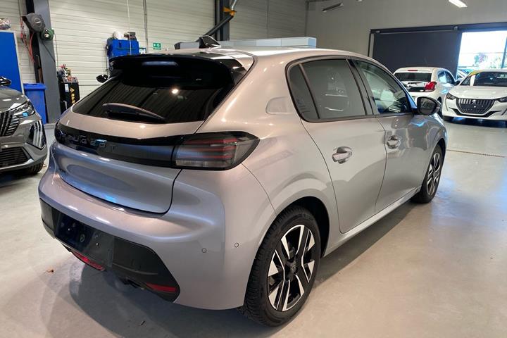 Grå Peugeot 208 fra 2024