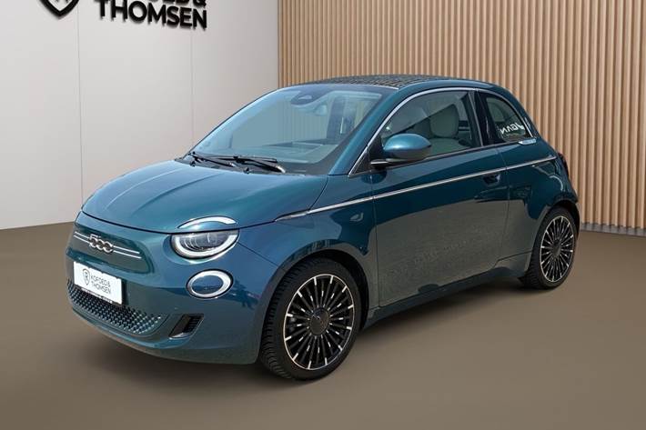 Blå Fiat 500e fra 2021