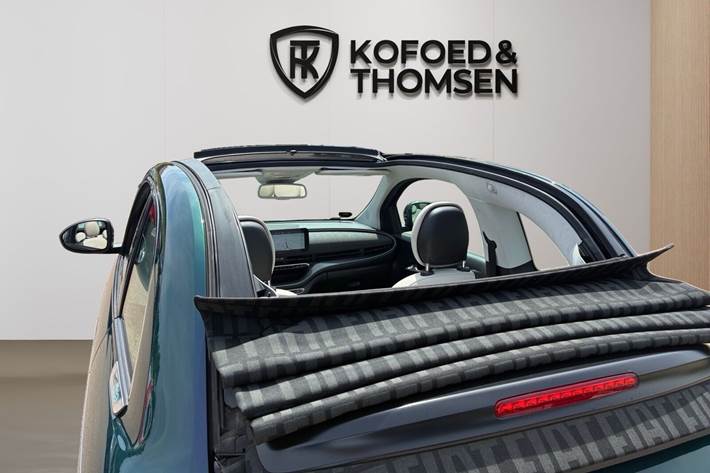 Blå Fiat 500e fra 2021