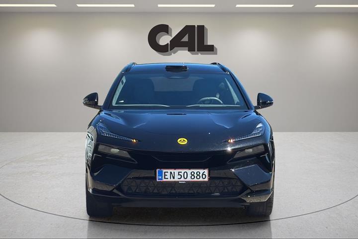 Sort Lotus Eletre fra 2024