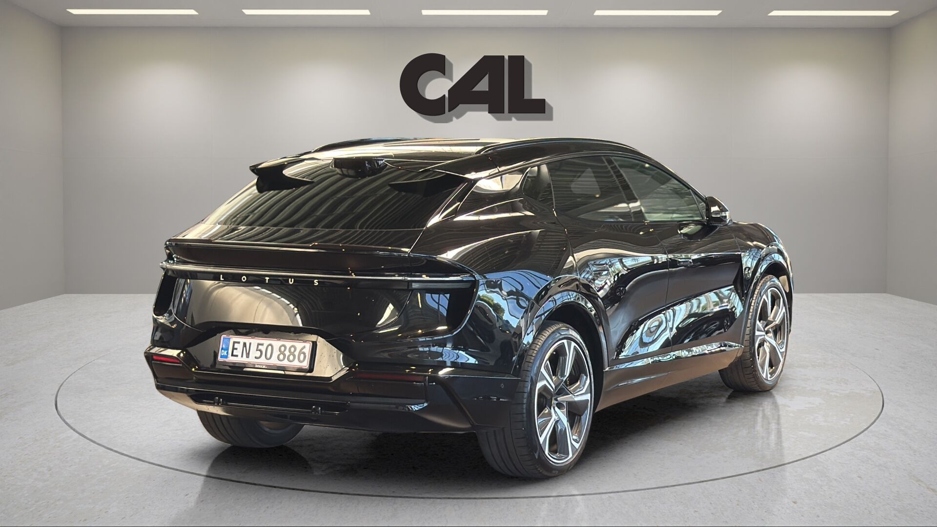 Sort Lotus Eletre fra 2024