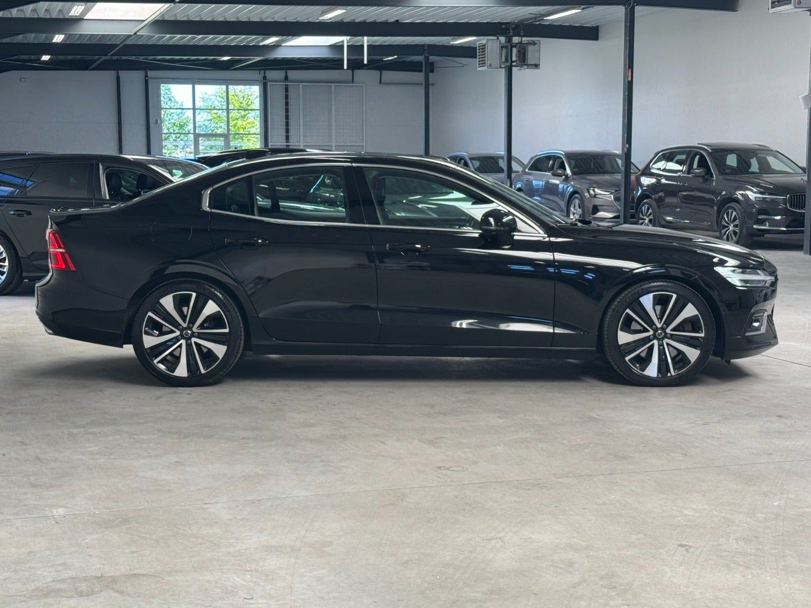 Sort Volvo S60 fra 2020