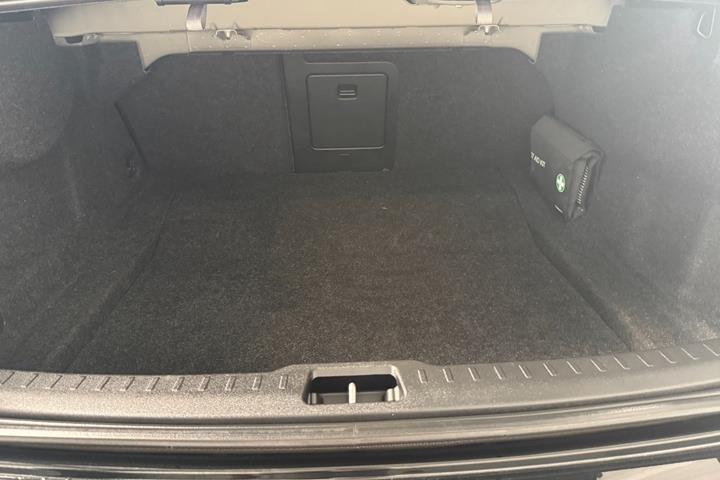 Sort Volvo S60 fra 2020