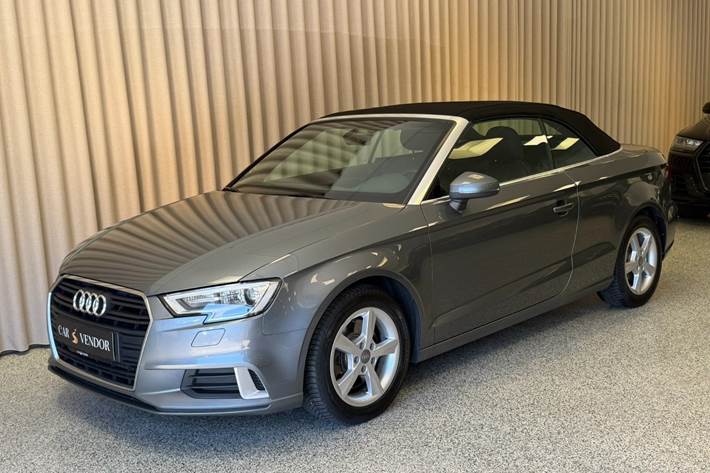 Grå Audi A3 fra 2019