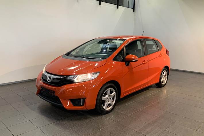 Orange Honda Jazz fra 2016 set udefra